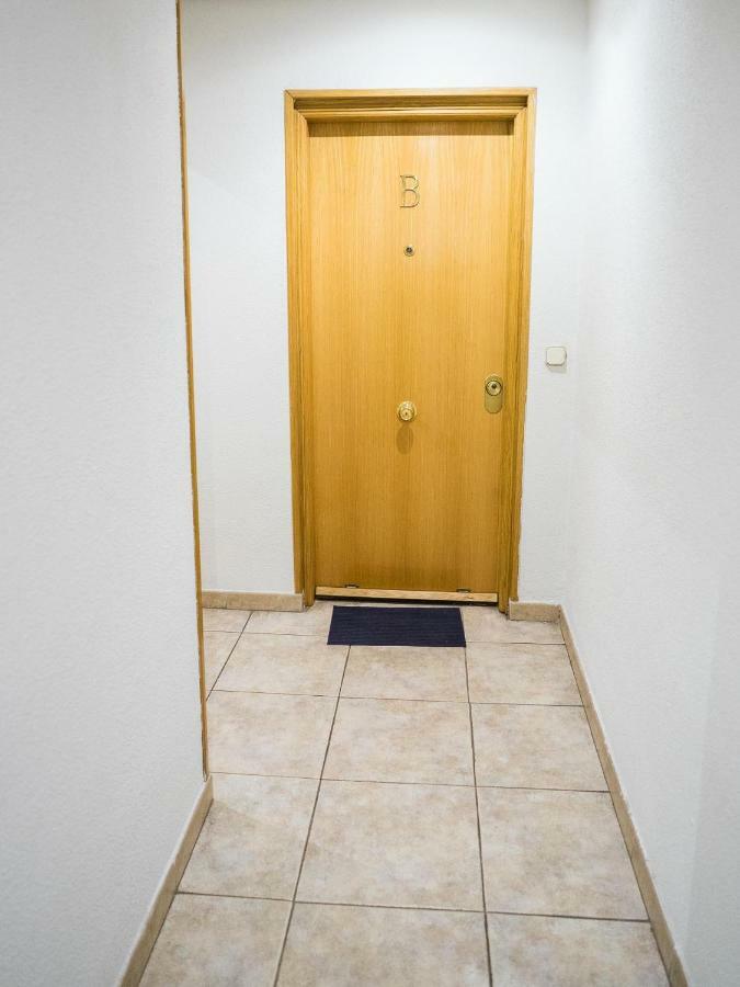 Piso Moderno Centro Madridアパートメント エクステリア 写真