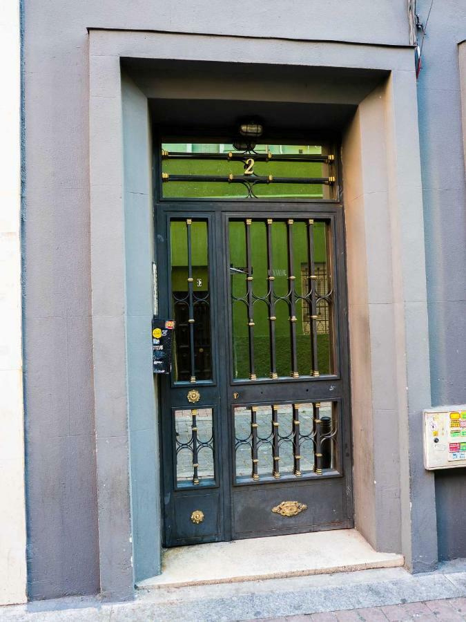 Piso Moderno Centro Madridアパートメント エクステリア 写真